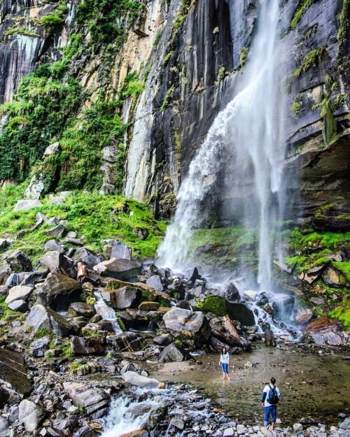 Kullu Dussehra Special: Cultural Expedition & Manali Escape Hero Cover — Awara Banjara