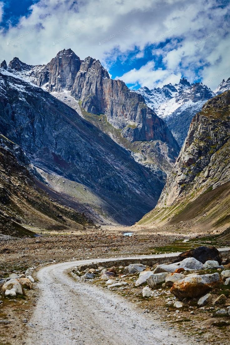 Zanskar From Delhi: Shinku La & Gonbo Rangjon Expedition Gallery Image 4