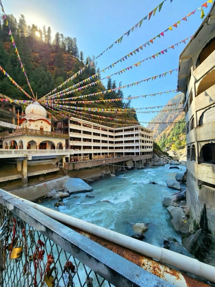 Kasol & Manali: Offbeat Himalayan Escape Gallery Image 4
