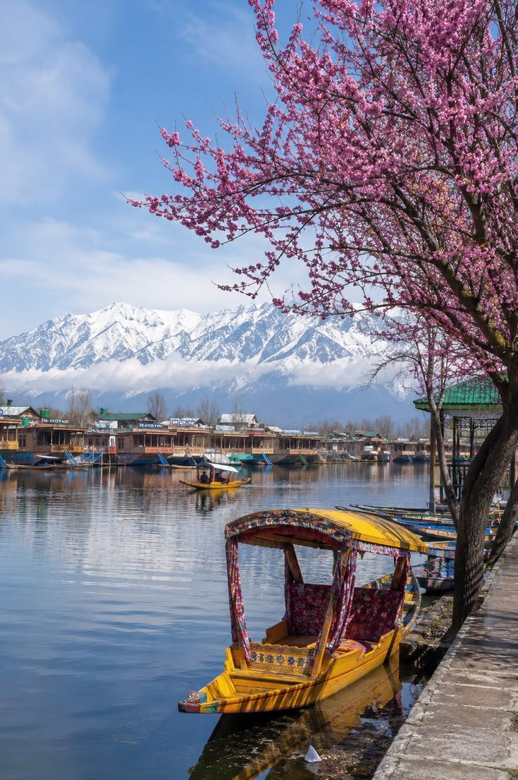 Kashmir Slow-Paced Expedition Hero Cover — Awara Banjara