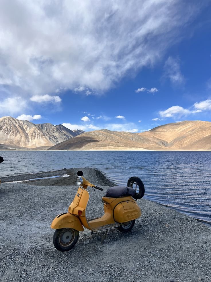 Ladakh: High Passes & Blue Waters Expedition Gallery Image 5
